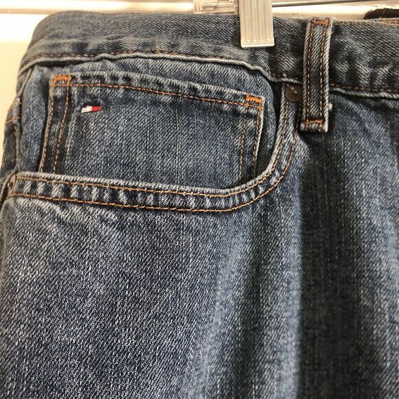 Tommy Hilfiger Men's 40-34 Classic Straight Leg Blue Cotton Denim Jeans - Picture 6 of 16